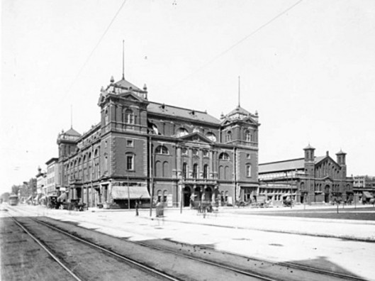 Tomlinson Hall and City Market - Picture courtesy of Historic Indianapolis.com
